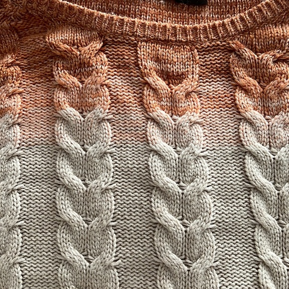 Beige and orange  ‘The Limited’ sweater size Large - Picture 3 of 4